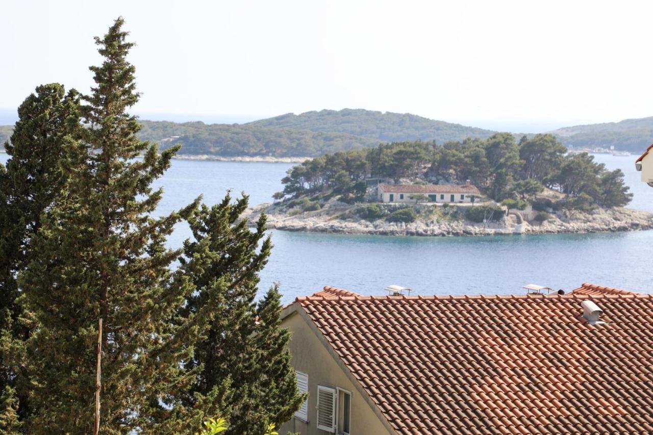 Adria Apartment Hvar Town Exteriör bild
